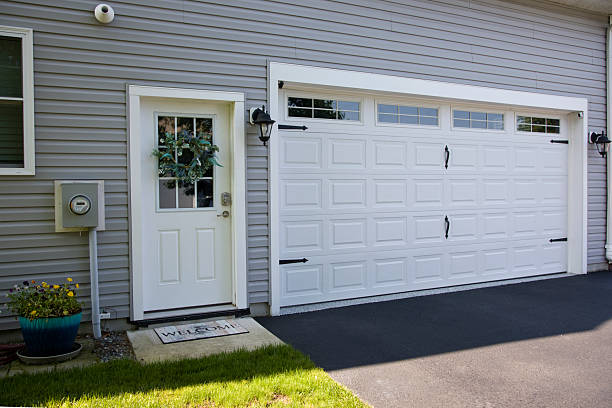 24/7 Emergency Garage Door Roller Replacement experts in Roundup, MT